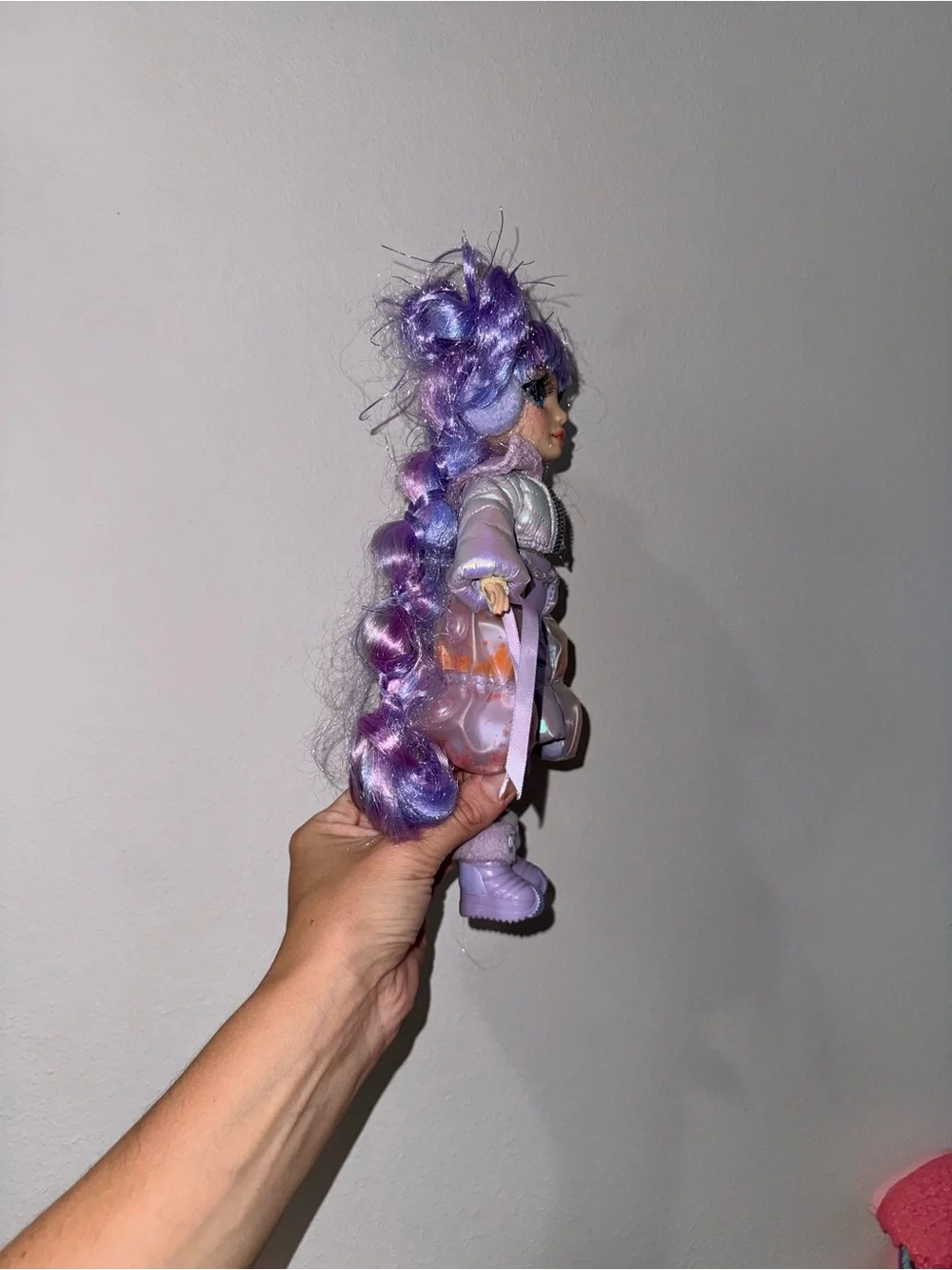 Rainbow High Winter Wonderland Violet Willow fashion Doll By MGA
